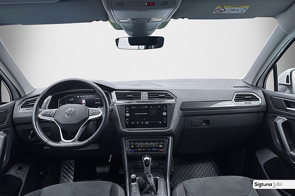 Volkswagen Tiguan 14 of 27