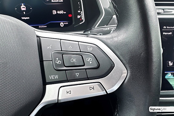 Volkswagen Tiguan 17 of 27