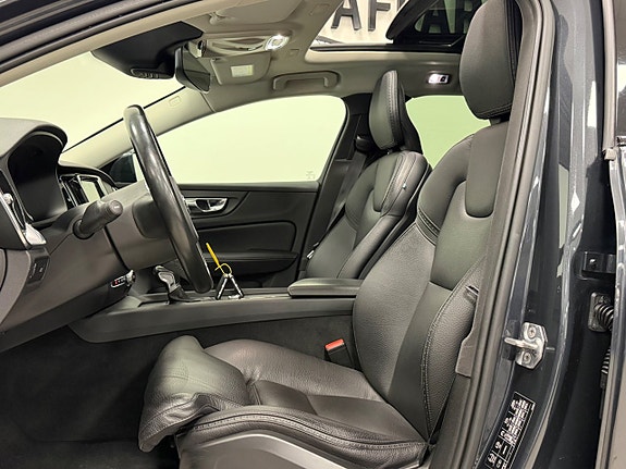 Volvo V60 Cross Country 9 of 27