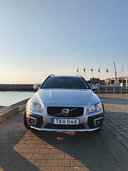 Volvo XC70 3 of 5