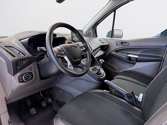 Ford Transit Connect 11 of 16