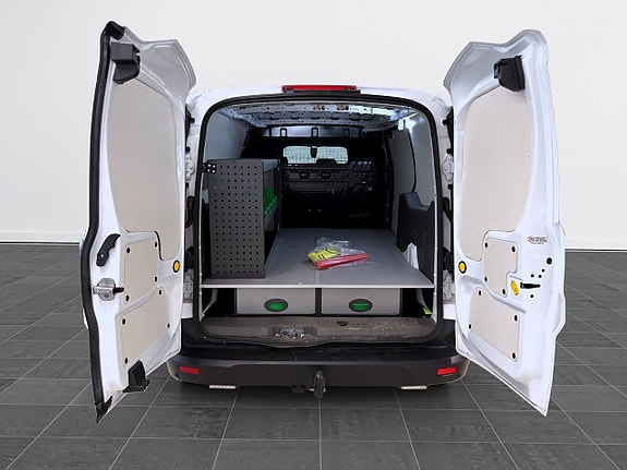 Ford Transit Connect 8 of 16