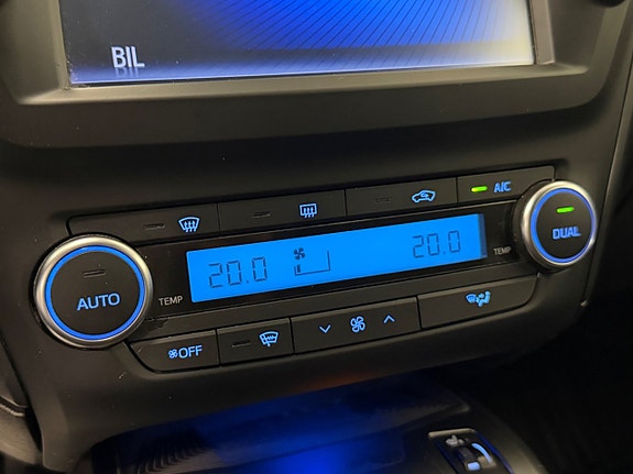 Toyota Avensis 17 of 25