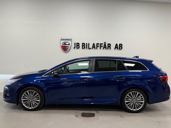 Toyota Avensis 7 of 25