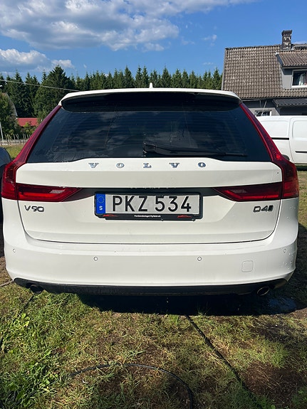 Volvo V90 3 of 5
