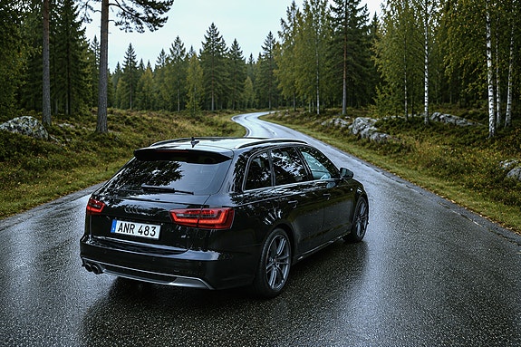 Audi A6 4 of 7
