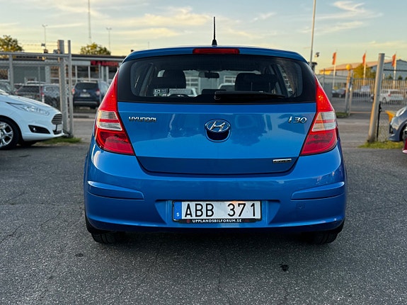 Hyundai i30 8 of 22