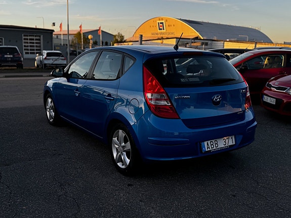 Hyundai i30 10 of 22