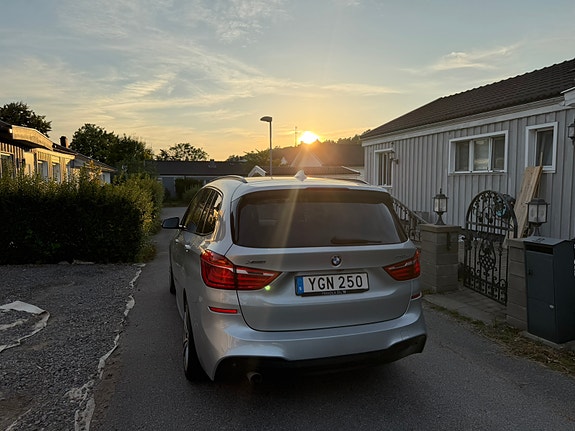 BMW 218d 9 of 11