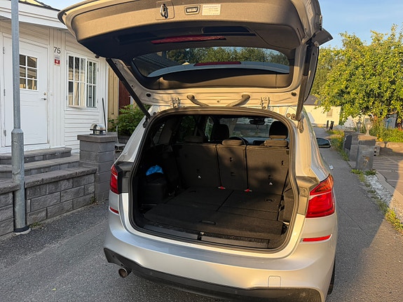 BMW 218d 10 of 11