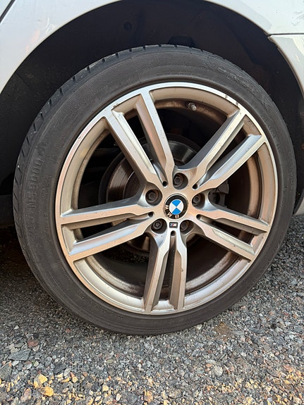 BMW 218d 5 of 11
