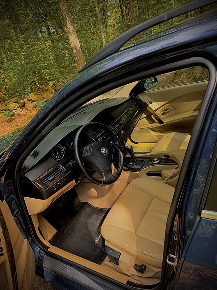 BMW 525i 6 of 10