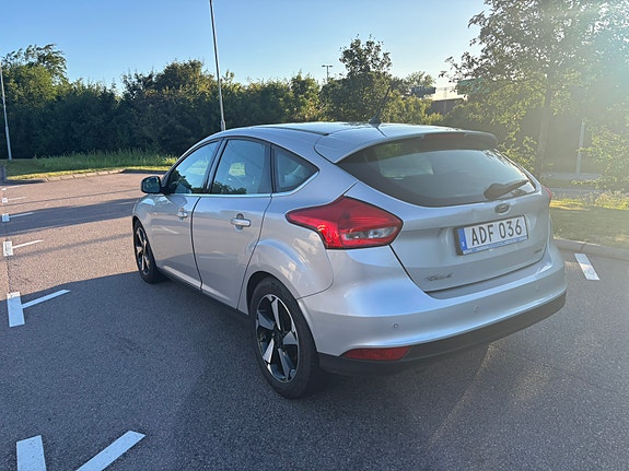 Ford Focus 3 of 14