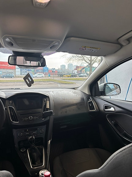 Ford Focus 12 of 14