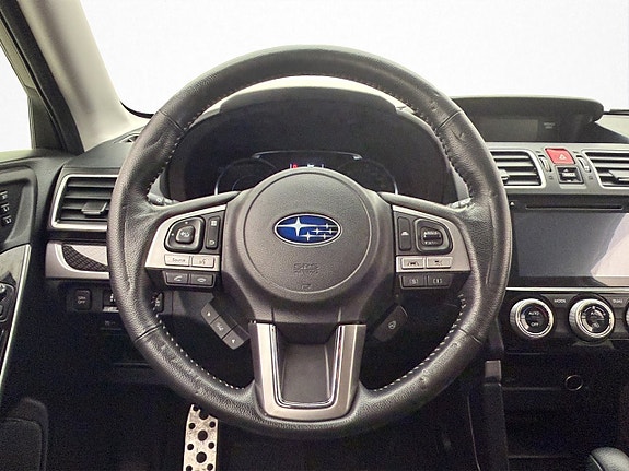 Subaru Forester 11 of 30