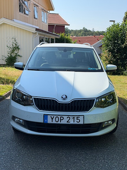 Skoda Fabia 2 of 5