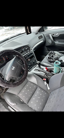 Volvo V70 5 of 5