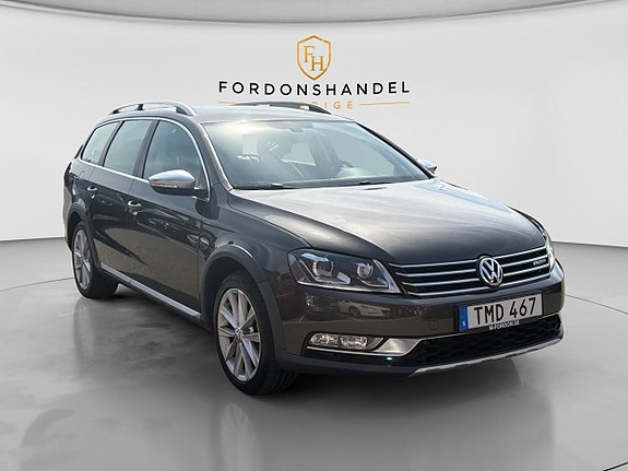 Volkswagen Passat Alltrack 3 of 11