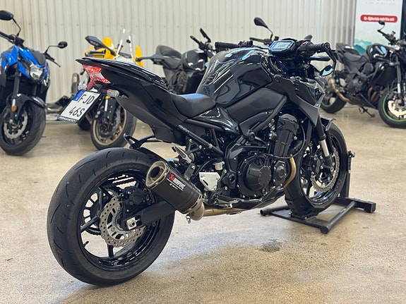 Kawasaki Z900 | Akrapovic Helsystem | R&G | ABS | 125hk 4 of 5