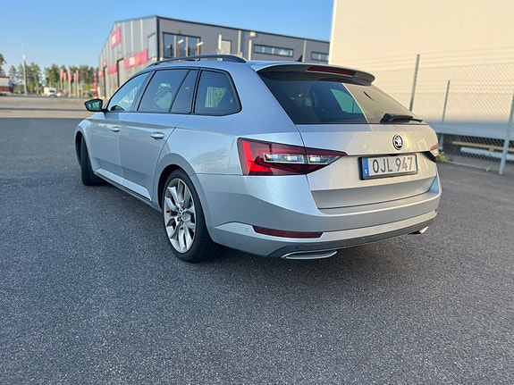 Skoda Superb 4 of 5