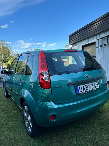Ford Fiesta 5 of 5