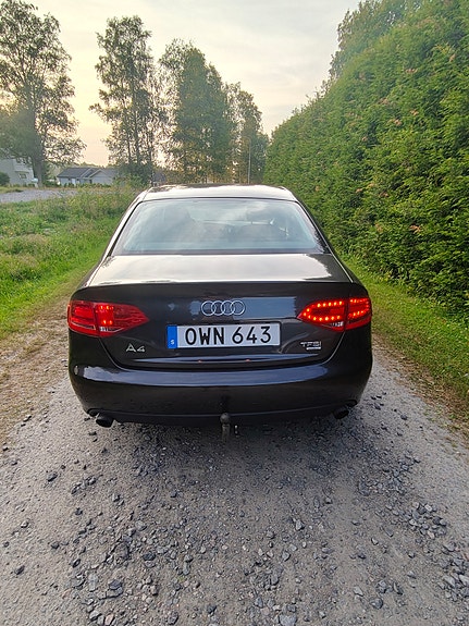 Audi A4 4 of 5