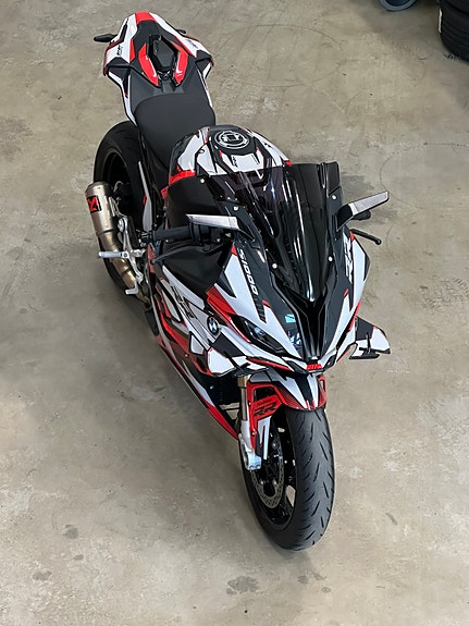 BMW S 1000 RR 2 of 5