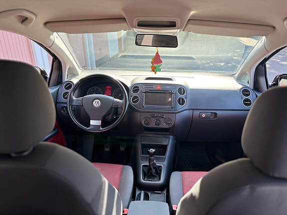 Volkswagen Golf Plus 11 of 15
