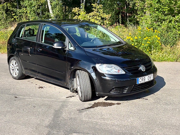 Volkswagen Golf Plus 2 of 15