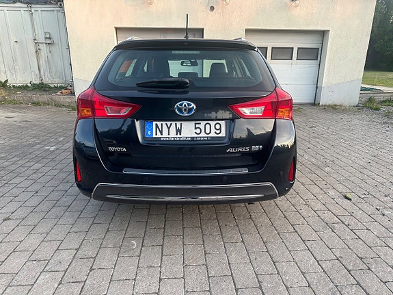 Toyota Auris 5 of 5
