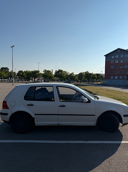 Volkswagen Golf IV 4 of 5