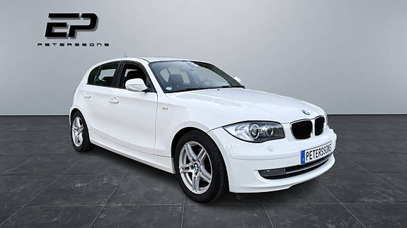BMW 118d 2 of 8