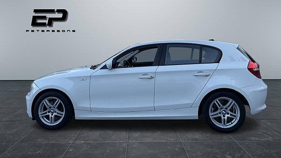 BMW 118d 6 of 9