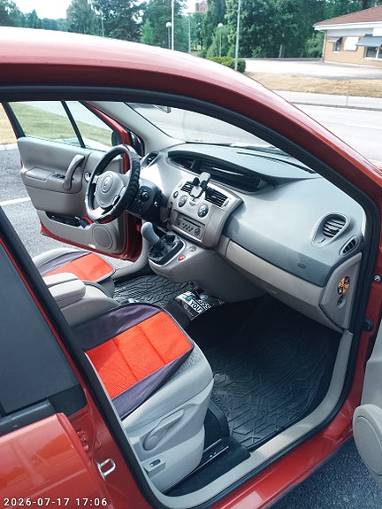 Renault Scenic II 9 of 14