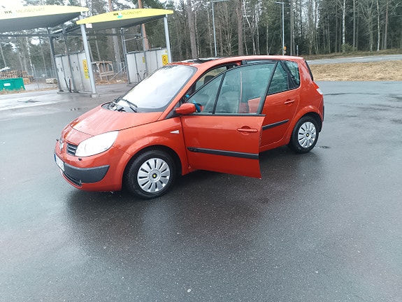 Renault Scenic II 2 of 5