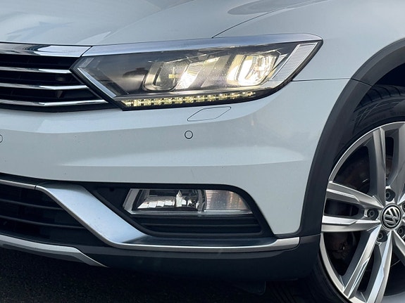 Volkswagen Passat Alltrack 18 of 19