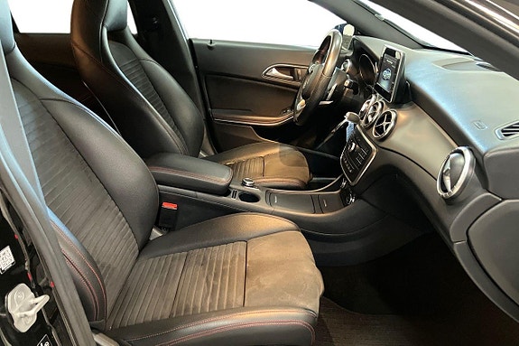 Mercedes-Benz CLA200 14 of 22