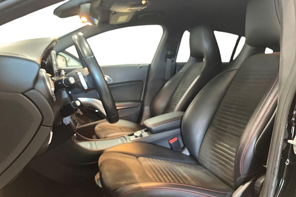 Mercedes-Benz CLA200 12 of 22