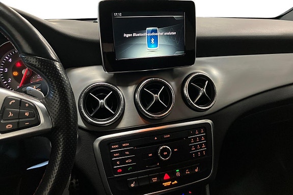 Mercedes-Benz CLA200 19 of 22