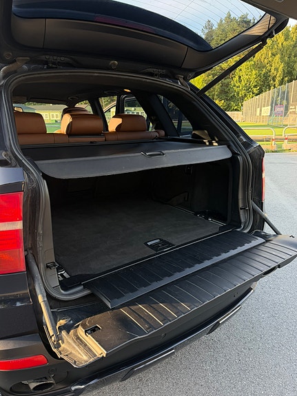BMW X5 12 of 17