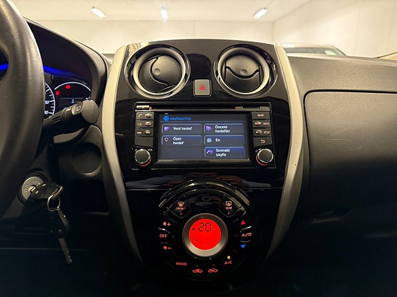 Nissan Note 22 of 27