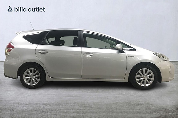 Toyota Prius+ 5 of 5
