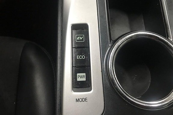 Toyota Prius+ 24 of 25