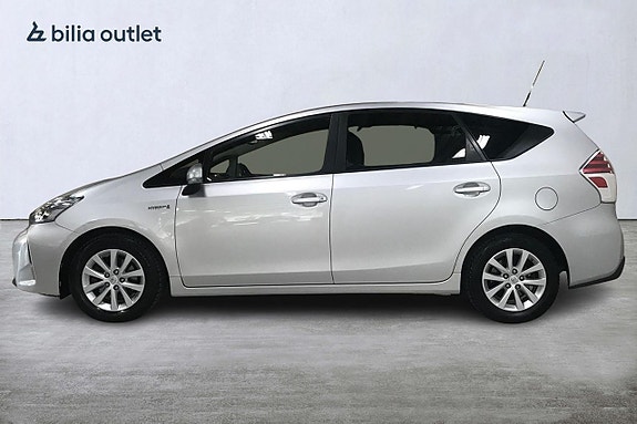 Toyota Prius+ 9 of 25