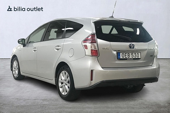 Toyota Prius+ 8 of 25