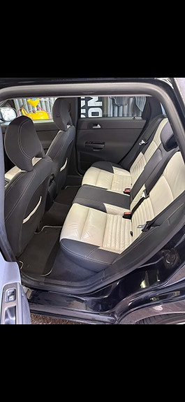 Volvo V50 4 of 5