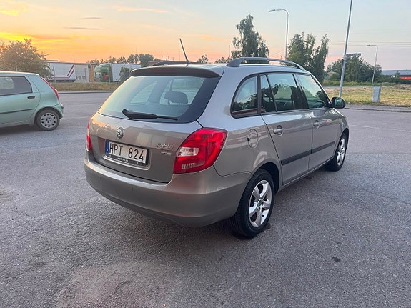 Skoda Fabia 5 of 15