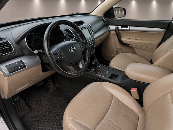 Kia Sorento 13 of 22