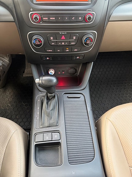 Kia Sorento 17 of 22