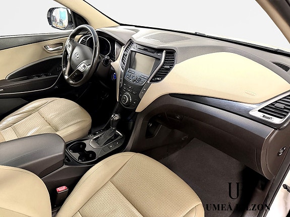 Hyundai Santa Fe 6 of 8